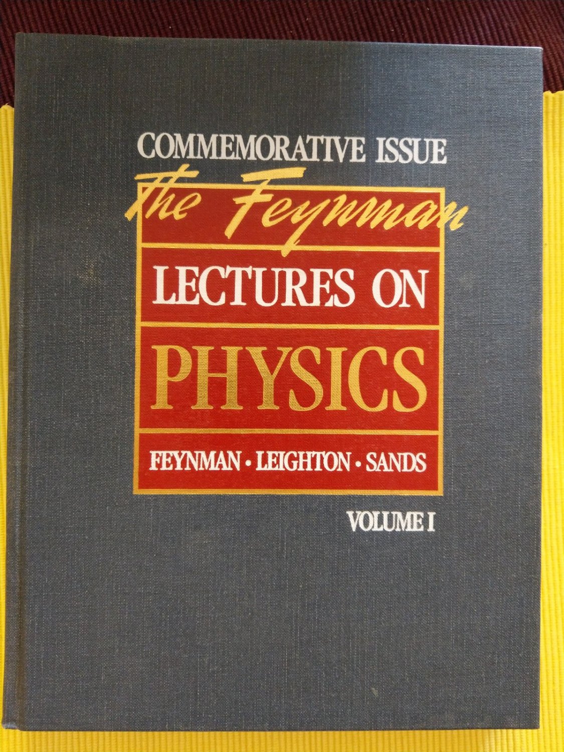 The Feynman Lectures on Physics Commemorative Issue: : …“ (Richard